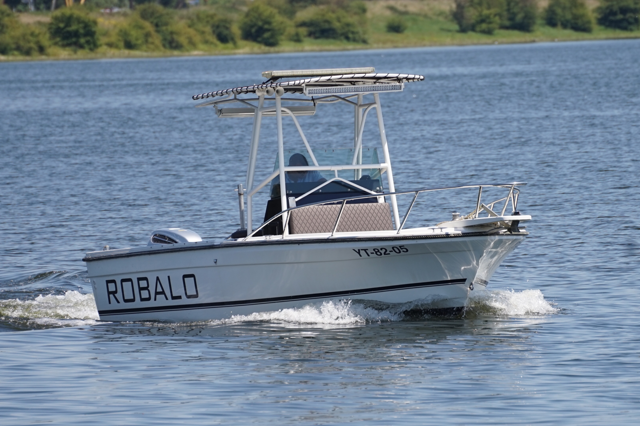 Used Robalo 2420 Center Console boats for sale - Singapore